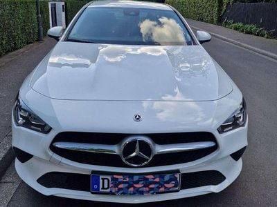 Weiß Gebraucht 2022 Mercedes CL200 Coupé | 25.500 €