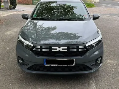 Gebraucht Dacia Sandero Expression 101 PS (74 kW) 2025 Grau Limousine
