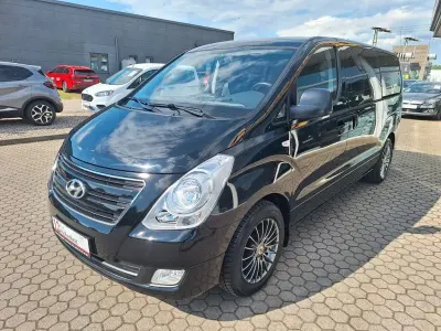 Używany Hyundai H-1 Trend 170 KM (125 kW) 2017 Czarny Minivan