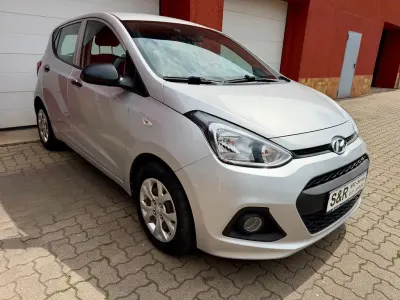 Gebraucht Hyundai i10 Classic 67 PS (49 kW) 2014 Silber Kleinwagen
