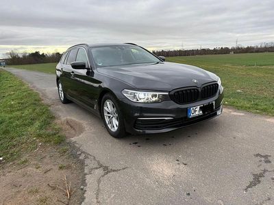Gebraucht BMW 520 190 PS (139 kW) 2017 Grau Kombi