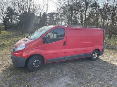 Second-hand Opel Vivaro 90 CP (66 kW) 2009 Roșu Monovolum