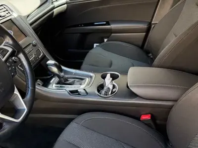 Używany Ford Mondeo Vignale 150 KM (110 kW) 2018 Beżowy Sedan/Limuzyna