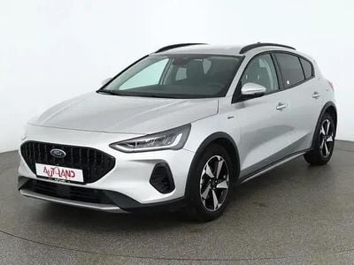 Używany Ford Focus Active 125 KM (91 kW) 2023 Srebrny Sedan/Limuzyna