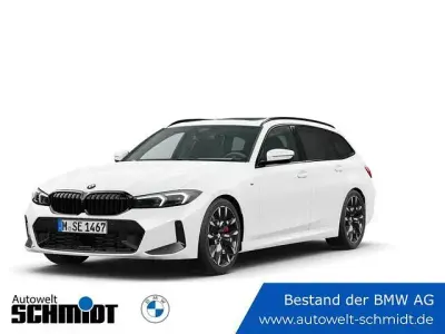 Gebraucht BMW 330 Comfort Edition 286 PS (210 kW) 2026 Alpinweiß uni Kombi