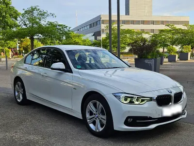 Gebraucht BMW 320 Sport Line 184 PS (135 kW) 2016 Weiß Limousine