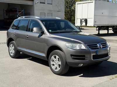 Usata VW Touareg 239 CV (175 kW) 2008 Grigio SUV
