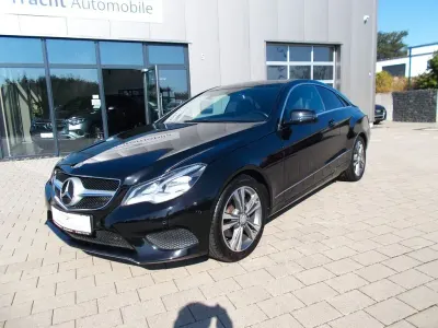 Gebraucht Mercedes E200 184 PS (135 kW) 2014 Schwarz Coupé