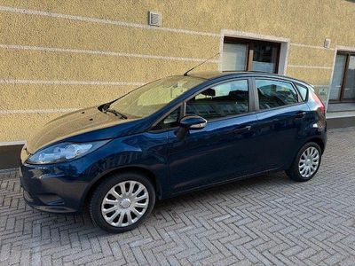 Gebraucht Ford Fiesta 82 PS (60 kW) 2010 Blau Kleinwagen