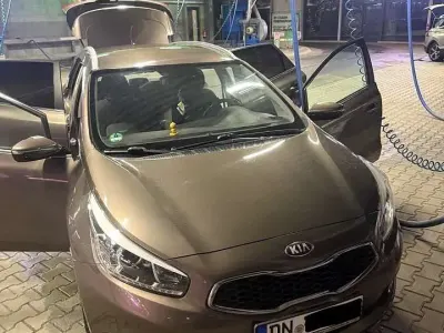 Gebraucht Kia Ceed Attract 99 PS (72 kW) 2013 Kleinwagen