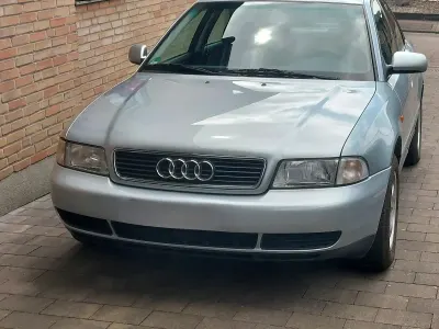 Gebraucht Audi 80 101 PS (74 kW) 1996 Silber Limousine