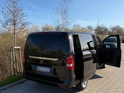 Gebraucht Mercedes V250 Avantgarde 190 PS (139 kW) 2016 Schwarz Van / Kleinbus