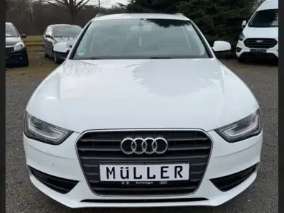 Gebraucht Audi A4 Sport 120 PS (88 kW) 2015 Weiß Kombi