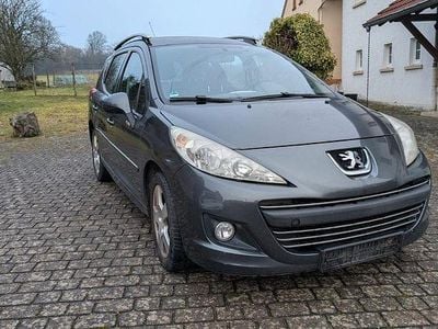 Grau Gebraucht 2010 Peugeot 207 Kombi | 1.600 € (Guter Preis)