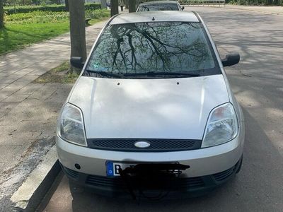 gebraucht Ford Fiesta 700€ Festpreis