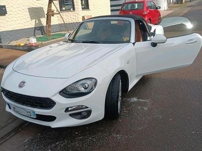 Fiat 124 Spider