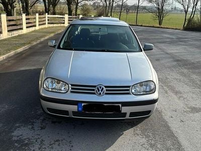 Gebraucht VW Golf IV Edition 75 PS (55 kW) 2001 Silber Kleinwagen