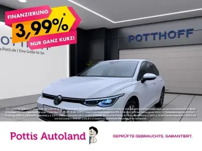Gebraucht VW Golf VIII Active 150 PS (110 kW) 2023 Pure white Limousine