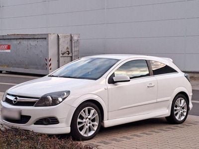 Usata Opel Astra GTC OPC 116 CV (85 kW) 2009 Bianco Coupé