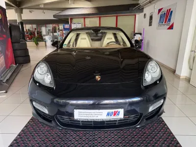 Usata Porsche Panamera Turbo 500 CV (367 kW) 2010 Nero Berlina