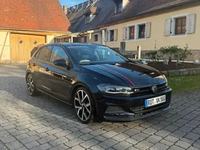 Gebraucht VW Polo Beats 95 PS (69 kW) 2018 Schwarz Kleinwagen