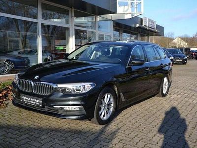 Gebraucht BMW 520 Sport Line 190 PS (139 kW) 2018 Black sapphire metallic Kombi
