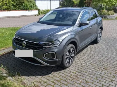 Gebraucht VW T-Roc Move 150 PS (110 kW) 2024 Grau SUV