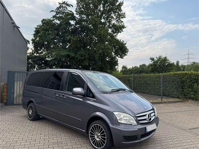 Mercedes Viano