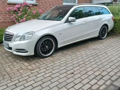 Gebraucht Mercedes 200 184 PS (135 kW) 2012 Weiß Kombi