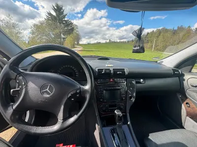 Gebraucht Mercedes C320 218 PS (160 kW) 2001 Grau Limousine