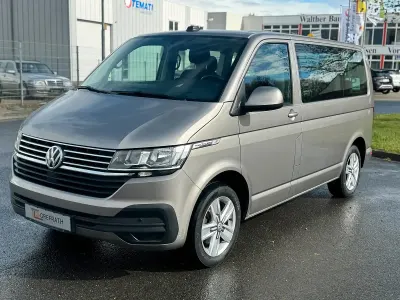 Używany VW Multivan 150 KM (110 kW) 2021 Złoty Minivan