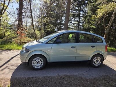 Gebraucht Audi A2 61 PS (44 kW) 2002 Grün Kleinwagen