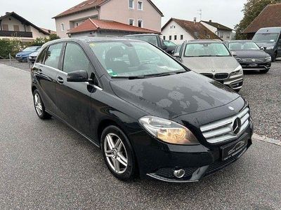 Schwarz Gebraucht 2013 Mercedes B180 Van / Kleinbus | 7.490 € (Guter Preis)
