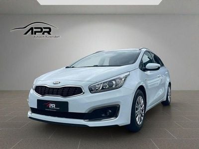 Second-hand Kia Ceed Sportswagon Attract 101 CP (74 kW) 2015 Alb Break