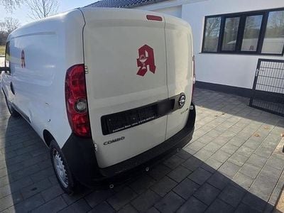 Gebraucht Opel Combo 105 PS (77 kW) 2016 Weiß Van / Kleinbus