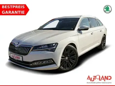 Gebraucht Skoda Superb Style 150 PS (110 kW) 2023 Weiß Kombi