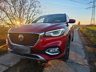 Second-hand MG EHS Luxury 258 CP (189 kW) 2022 SUV