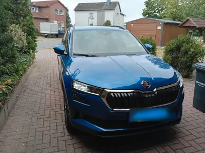 Gebraucht Skoda Karoq Selection 150 PS (110 kW) 2025 Blau SUV