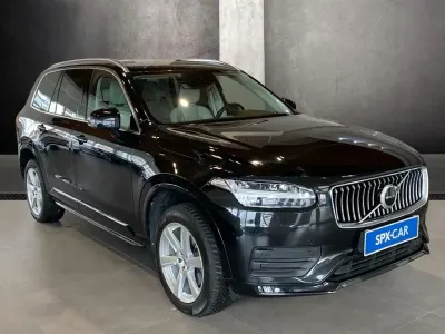 Gebraucht Volvo XC90 Momentum 250 PS (183 kW) 2021 Schwarz SUV