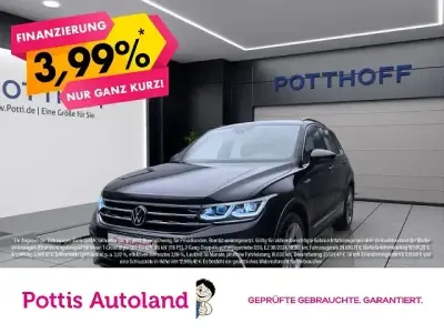 Gebraucht VW Tiguan R-line 150 PS (110 kW) 2023 Deep black perleffekt SUV