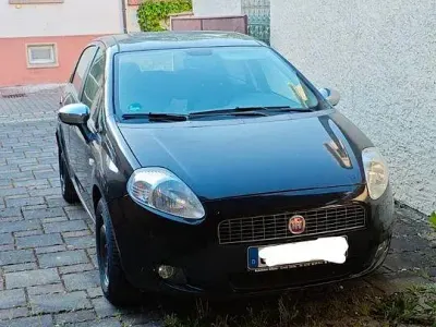 Second-hand Fiat Grande Punto 77 CP (56 kW) 2008 Negru Hatchback