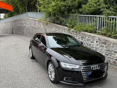 Gebraucht Audi A4 Comfort 190 PS (139 kW) 2016 Schwarz Kombi