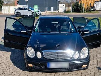 Usata Mercedes E220 150 CV (110 kW) 2006 Nero Berlina