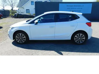 Usata Seat Ibiza Style 95 CV (69 kW) 2024 Bianco Utilitaria