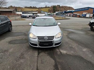 Gebraucht VW Jetta Freestyle 122 PS (89 kW) 2009 Silber Limousine