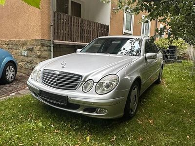 Mercedes E200