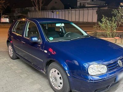 Gebraucht VW Golf IV 101 PS (74 kW) 2000 Blau Kleinwagen