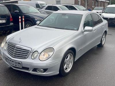 Silber Gebraucht 2006 Mercedes E280 Elegance Limousine | 4.200 €