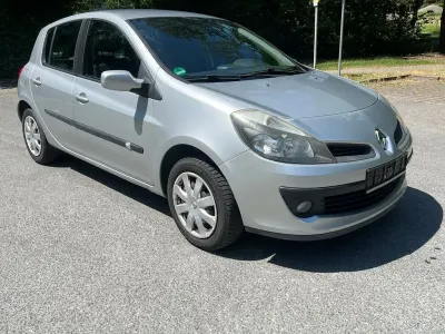 Gebraucht Renault Clio II Authentique 75 PS (55 kW) 2006 Silber Limousine