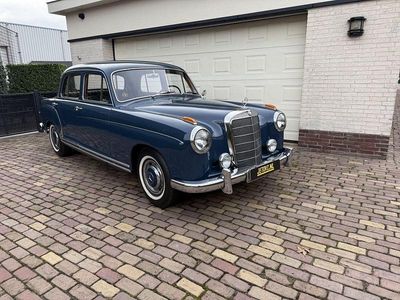 Blau Gebraucht 1957 Mercedes 200 Limousine | 39.850 €